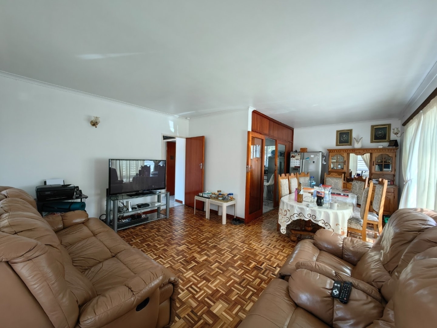 3 Bedroom Property for Sale in Belgravia Western Cape